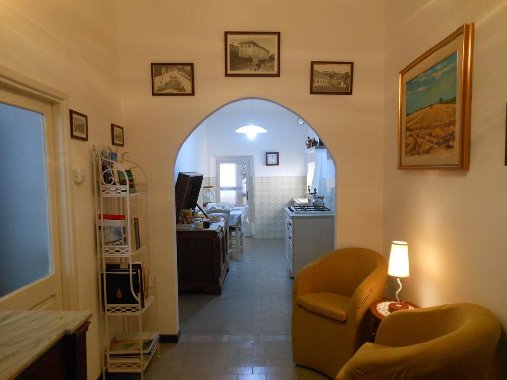 B&B Le Stanze Del Chiostro Serra de' Conti Luaran gambar
